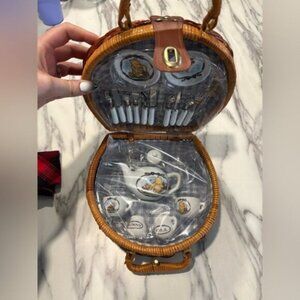 VINTAGE Winnie the Pooh Tea Set with Basket- ‼️INCOMPLETE SET